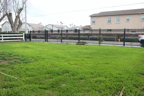 Exterior - 681 Taylor Rd, Lodi, CA 95242 photo 3 of 17