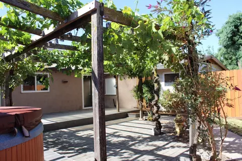 Exterior - 681 Taylor Rd, Lodi, CA 95242 photo 10 of 17