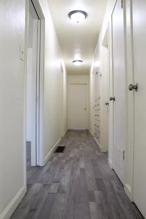 Entry Way - 681 Taylor Rd, Lodi, CA 95242 photo 2 of 3