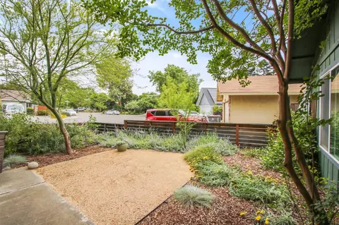 Exterior - 1418 Garrison St, Davis, CA 95616 photo 5 of 16