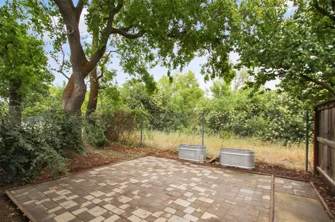 Exterior - 1418 Garrison St, Davis, CA 95616 photo 11 of 16