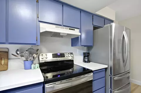 Kitchen - 1418 Garrison St, Davis, CA 95616 photo 5 of 5