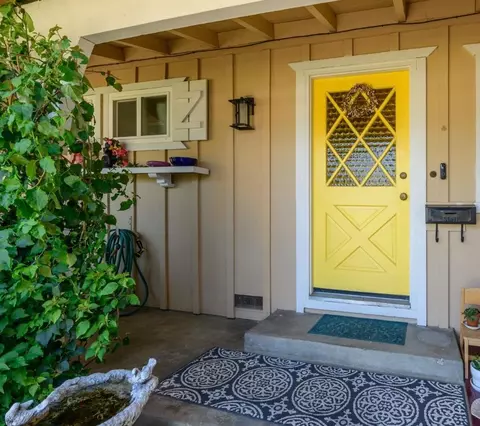 5034 Robander St, Carmichael, CA 95608