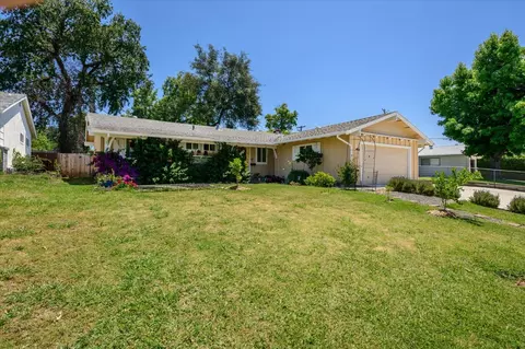Exterior - 5034 Robander St, Carmichael, CA 95608 photo 8 of 11