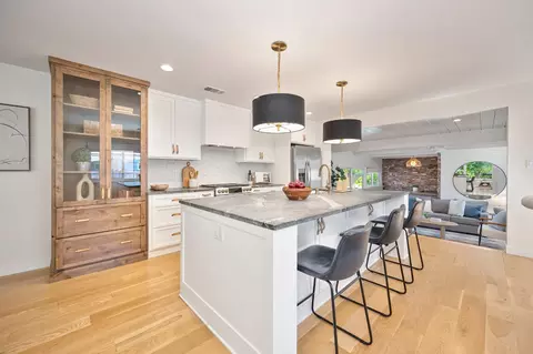 5712 Mcadoo Ave, Sacramento, CA 95819