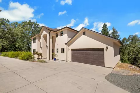 Exterior - 21895 One Fine Pl, Colfax, CA 95713 photo 2 of 9