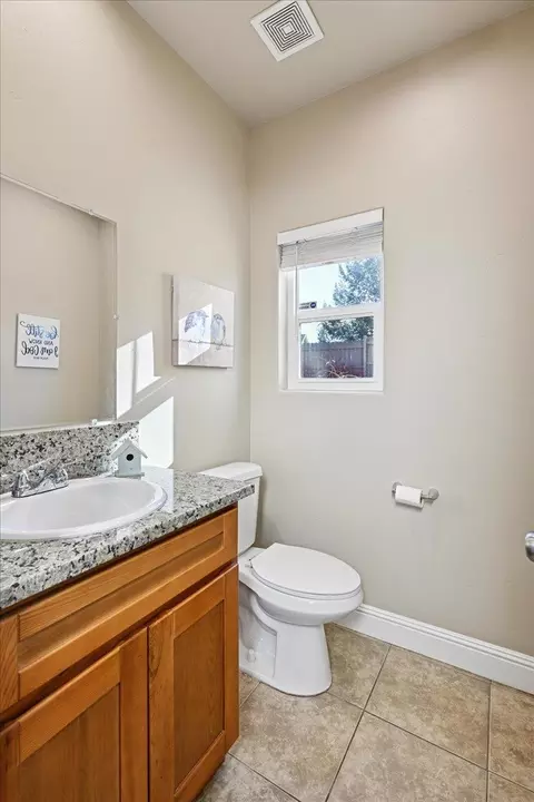 Bath - 21895 One Fine Pl, Colfax, CA 95713 photo 1 of 7