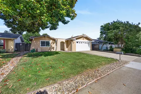 2612 Yuma Cir, Sacramento, CA 95827