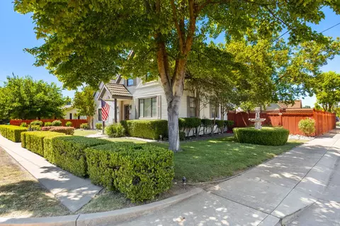 Exterior - 406 C St, Biggs, CA 95917 photo 4 of 10