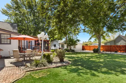 Exterior - 406 C St, Biggs, CA 95917 photo 8 of 10