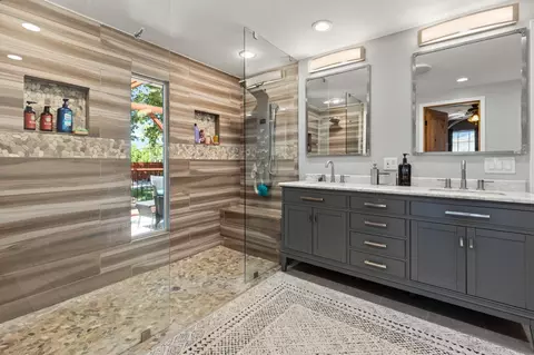 Bath - 406 C St, Biggs, CA 95917 photo 1 of 3