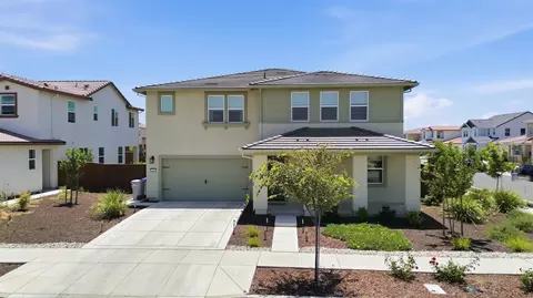 2060 Briggs St, Woodland, CA 95776