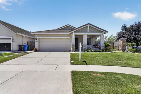 10014 Blossom Ridge Dr, Elk Grove, CA 95757