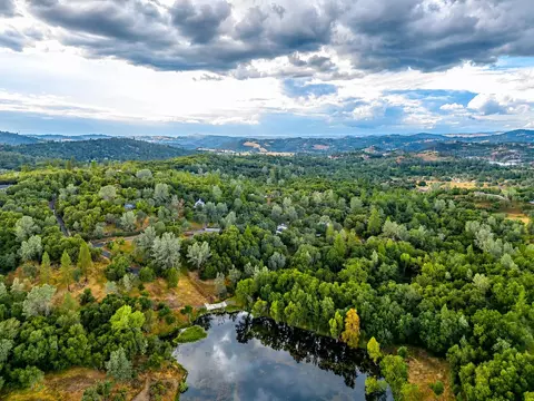 2660 Sleepy Hollow Dr, Shingle Springs, CA 95682