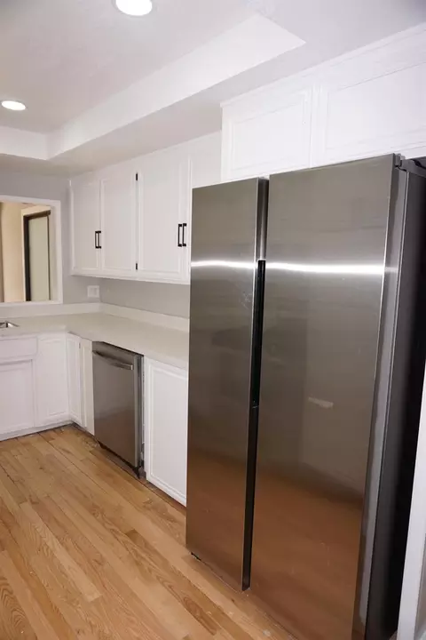 Kitchen - 1917 Edgebrook Dr #D, Modesto, CA 95354 photo 5 of 5