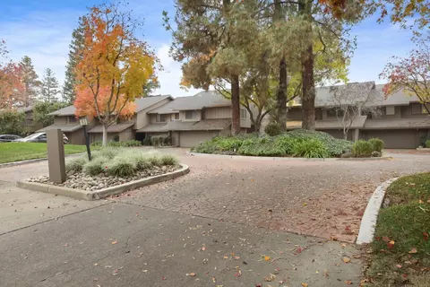 Exterior - 1917 Edgebrook Dr #D, Modesto, CA 95354 photo 2 of 18
