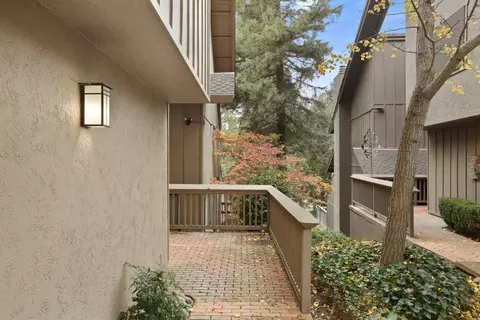Exterior - 1917 Edgebrook Dr #D, Modesto, CA 95354 photo 7 of 18