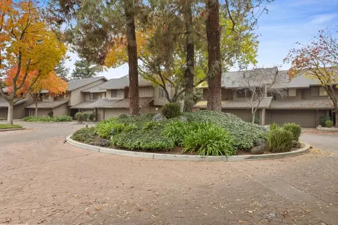 Exterior - 1917 Edgebrook Dr #D, Modesto, CA 95354 photo 4 of 18