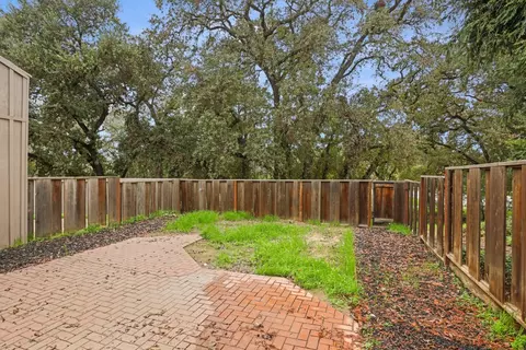 Exterior - 1917 Edgebrook Dr #D, Modesto, CA 95354 photo 17 of 18