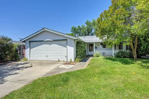 Exterior - 5613 Sapunor Way, Carmichael, CA 95608 photo 2 of 10