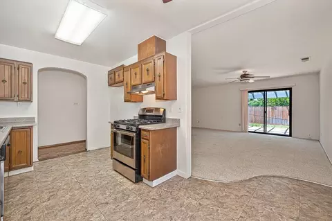 Kitchen - 5613 Sapunor Way, Carmichael, CA 95608 photo 5 of 5