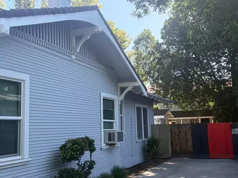 Exterior - 422 Sycamore Ave, Modesto, CA 95354 photo 3 of 8