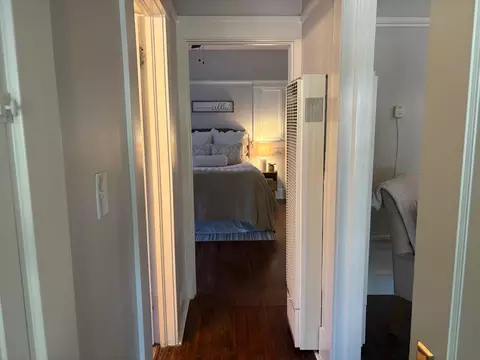 Entry Way - 422 Sycamore Ave, Modesto, CA 95354 photo 1 of 4