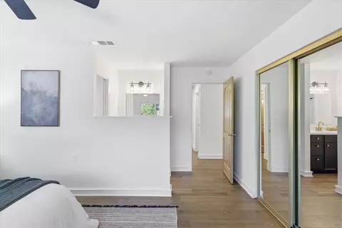 Entry Way - 2738 California Ave, Carmichael, CA 95608 photo 4 of 6
