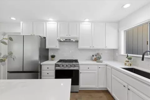 Kitchen - 2738 California Ave, Carmichael, CA 95608 photo 4 of 4