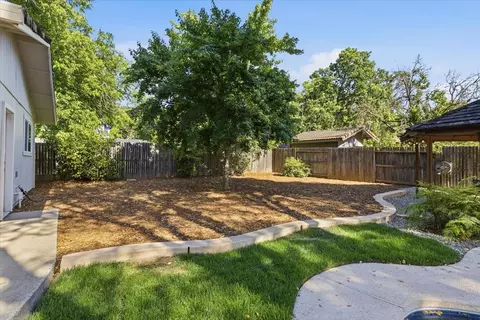 Exterior - 2738 California Ave, Carmichael, CA 95608 photo 18 of 20