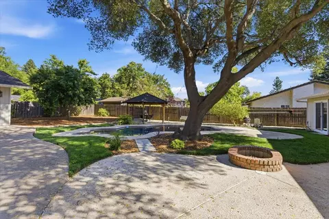 Exterior - 2738 California Ave, Carmichael, CA 95608 photo 13 of 20