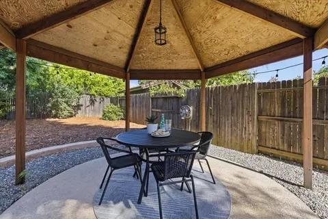 Exterior - 2738 California Ave, Carmichael, CA 95608 photo 19 of 20