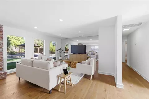 Entry Way - 2738 California Ave, Carmichael, CA 95608 photo 1 of 6