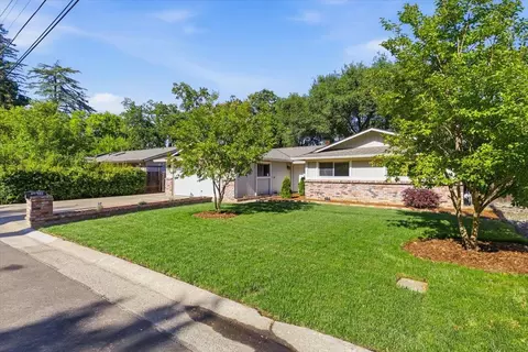 Exterior - 2738 California Ave, Carmichael, CA 95608 photo 8 of 20