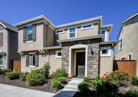 1679 Pena Ln, Woodland, CA 95776