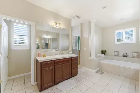 Bath - 2399 Anita Ct, Tracy, CA 95304 photo 1 of 3