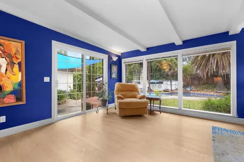 Living - 125 Carson Ave, Auburn, CA 95603 photo 4 of 8