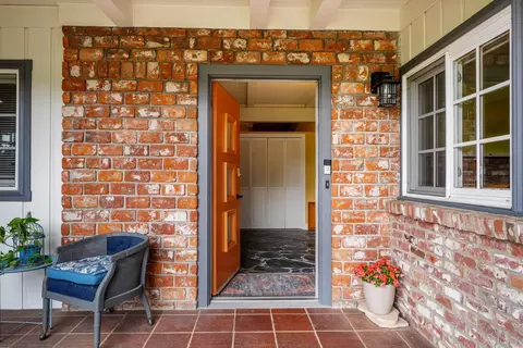 Entry Way - 125 Carson Ave, Auburn, CA 95603 photo 5 of 5