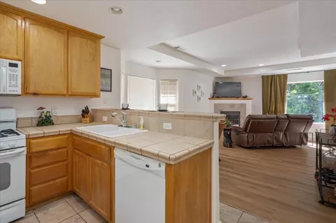 Kitchen - 291 Fairway Village Dr, Murphys, CA 95247 photo 1 of 3