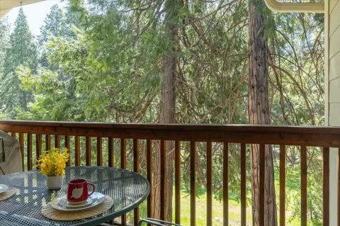Exterior - 291 Fairway Village Dr, Murphys, CA 95247 photo 3 of 9
