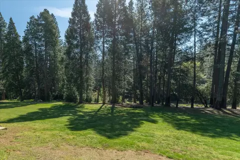 Exterior - 291 Fairway Village Dr, Murphys, CA 95247 photo 6 of 9