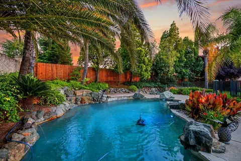 2135 Mayall Ct, Folsom, CA 95630