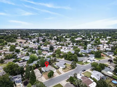 View/Area - 6013 Ellerslee Dr, Carmichael, CA 95608 photo 3 of 6