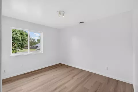 Bedroom - 6013 Ellerslee Dr, Carmichael, CA 95608 photo 3 of 7