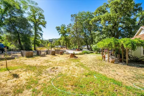 Exterior - 2020 Alexander Ln, Placerville, CA 95667 photo 25 of 34