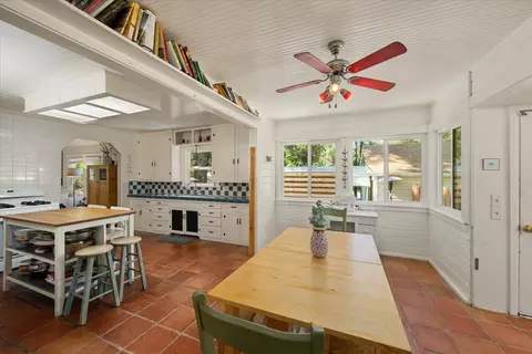 Kitchen - 2020 Alexander Ln, Placerville, CA 95667 photo 7 of 8