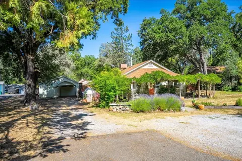 Exterior - 2020 Alexander Ln, Placerville, CA 95667 photo 17 of 34