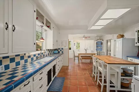 Kitchen - 2020 Alexander Ln, Placerville, CA 95667 photo 1 of 8