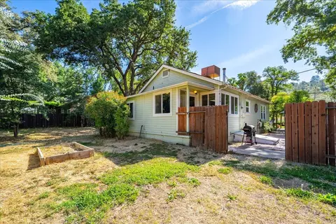 Exterior - 2020 Alexander Ln, Placerville, CA 95667 photo 12 of 34