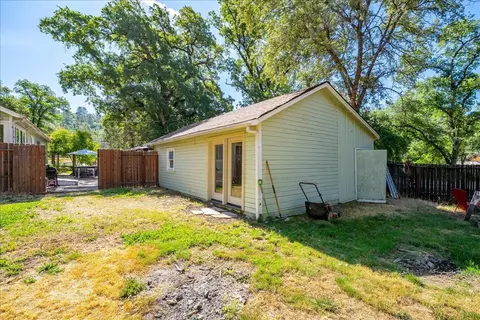 Exterior - 2020 Alexander Ln, Placerville, CA 95667 photo 16 of 34